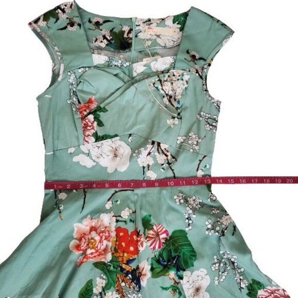 Feldie Floral Sweetheart Neck Cap Sleeve Floral Flare Dress Women's Small, NWT - Picture 8 of 12